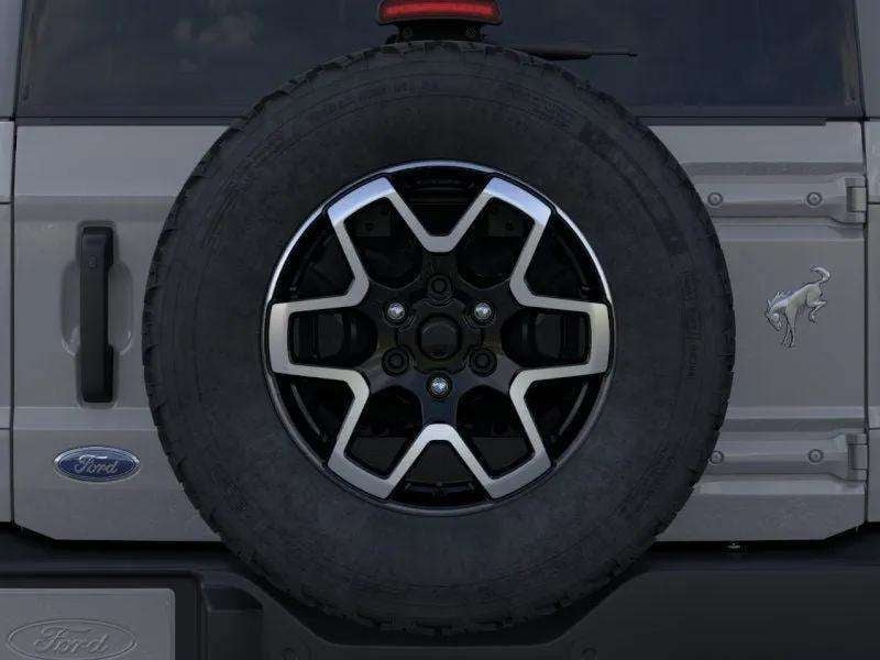 2026 Ford Bronco - Image 17