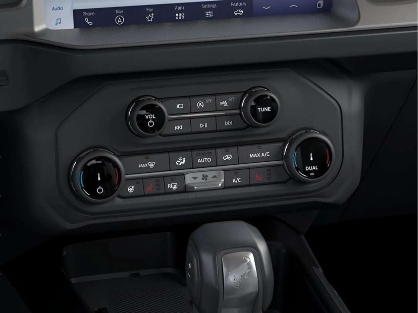 2026 Ford Bronco - Image 25