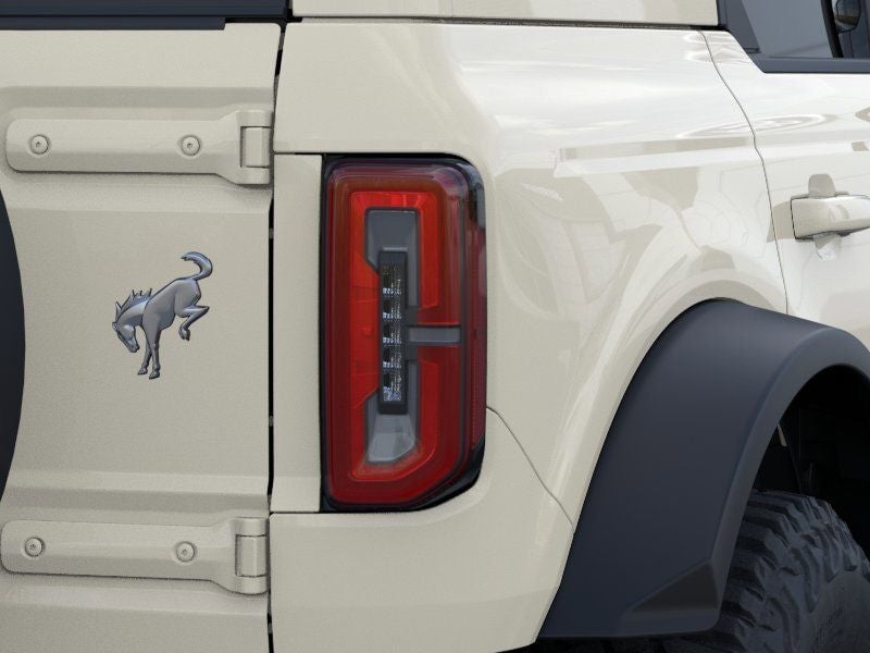2026 Ford Bronco - Image 16