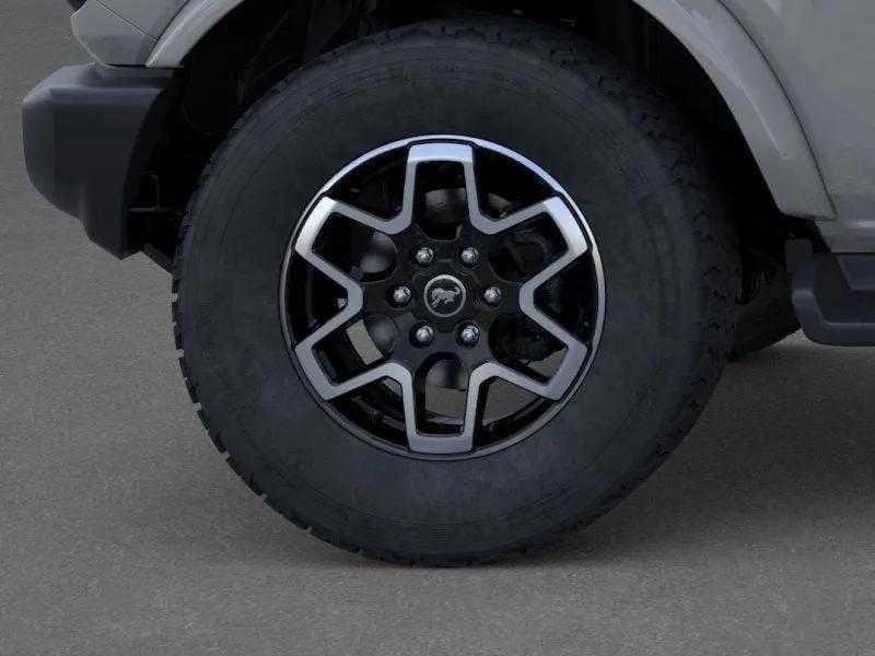 2026 Ford Bronco - Image 21