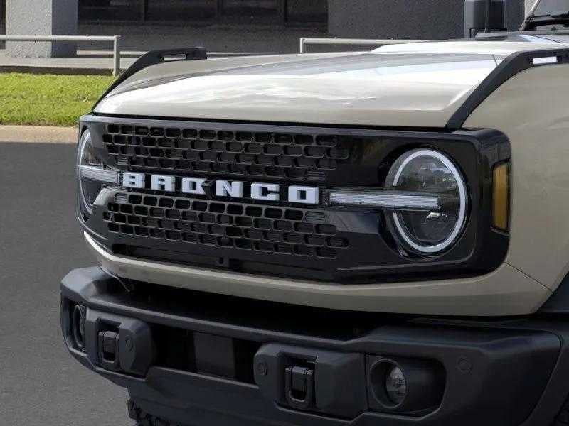 2026 Ford Bronco - Image 19
