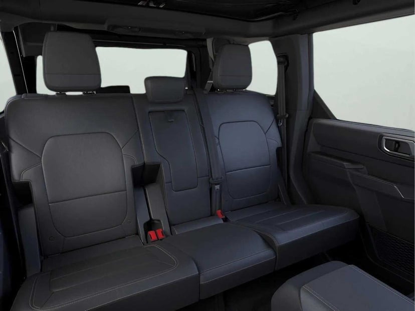 2026 Ford Bronco - Image 11