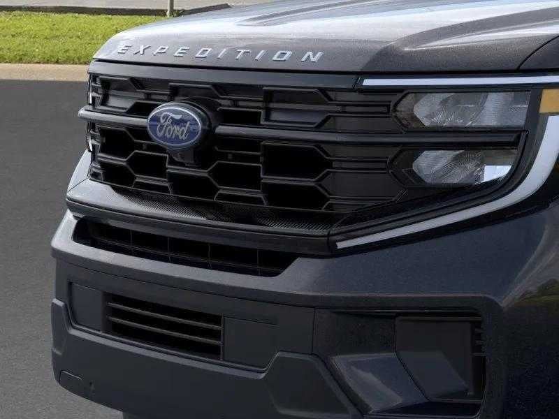 2026 Ford Expedition - Image 17