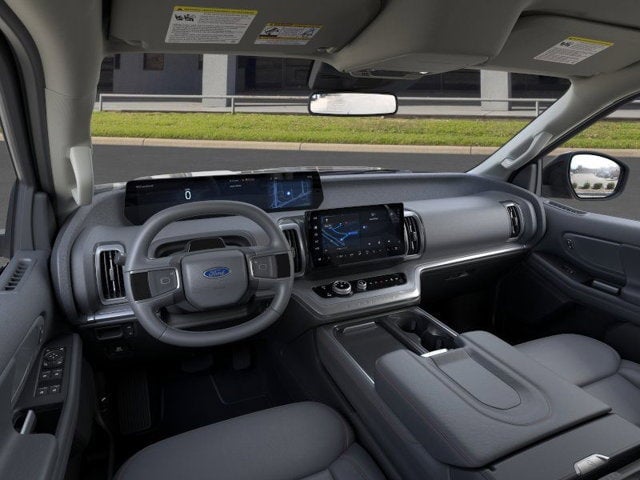 2026 Ford Expedition - Image 32