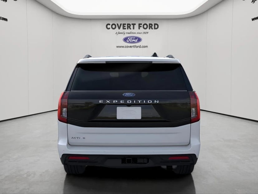 2026 Ford Expedition - Image 3