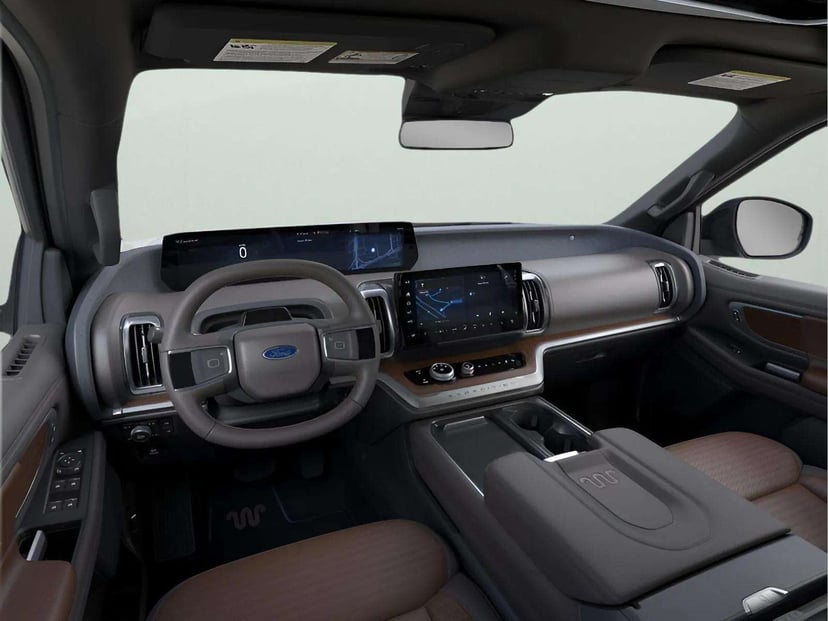 2026 Ford Expedition - Image 17