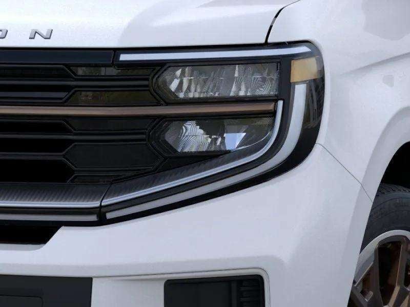 2026 Ford Expedition - Image 19