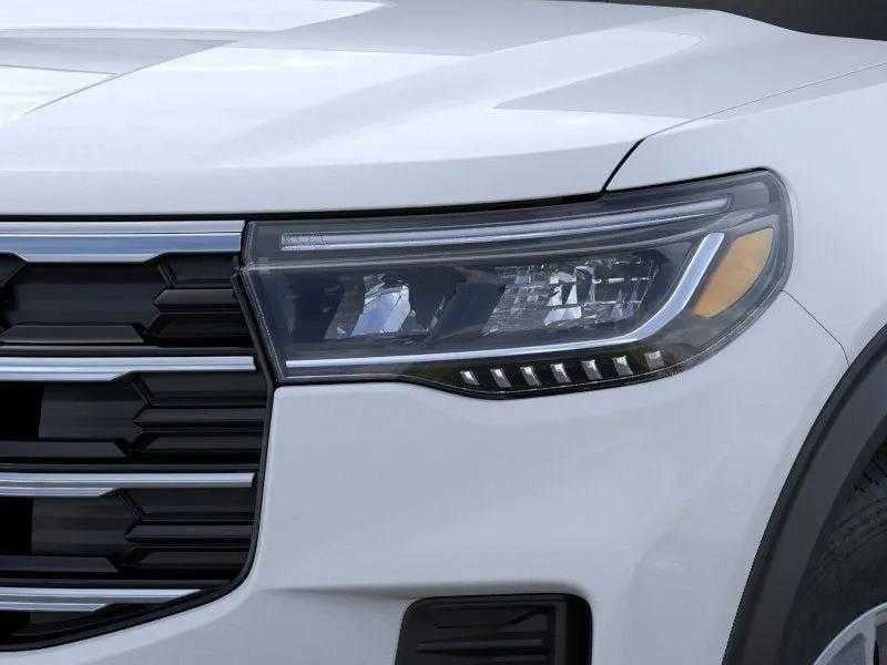 2026 Ford Explorer - Image 18