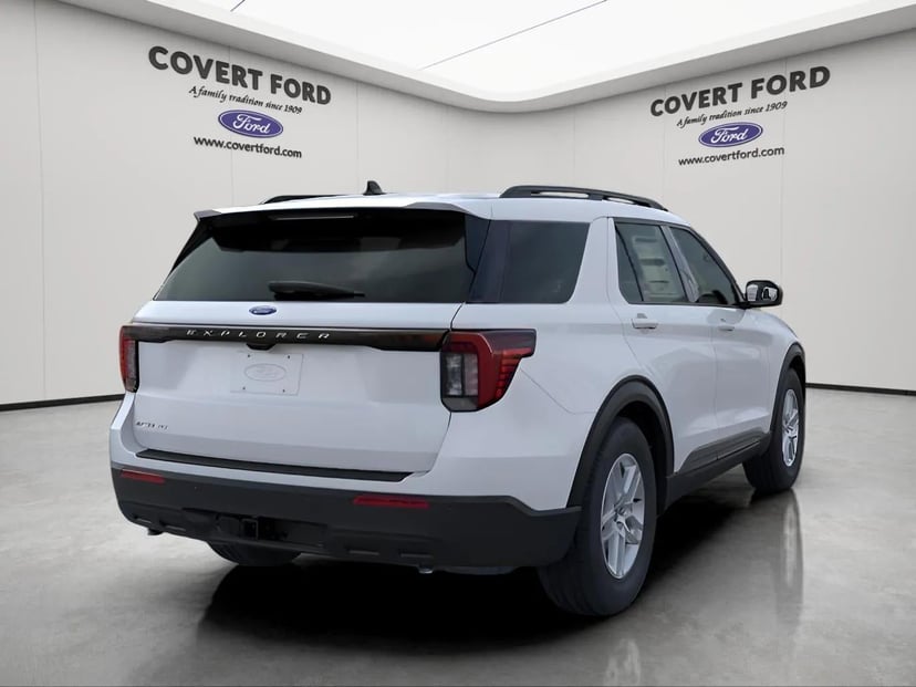 2026 Ford Explorer - Image 8