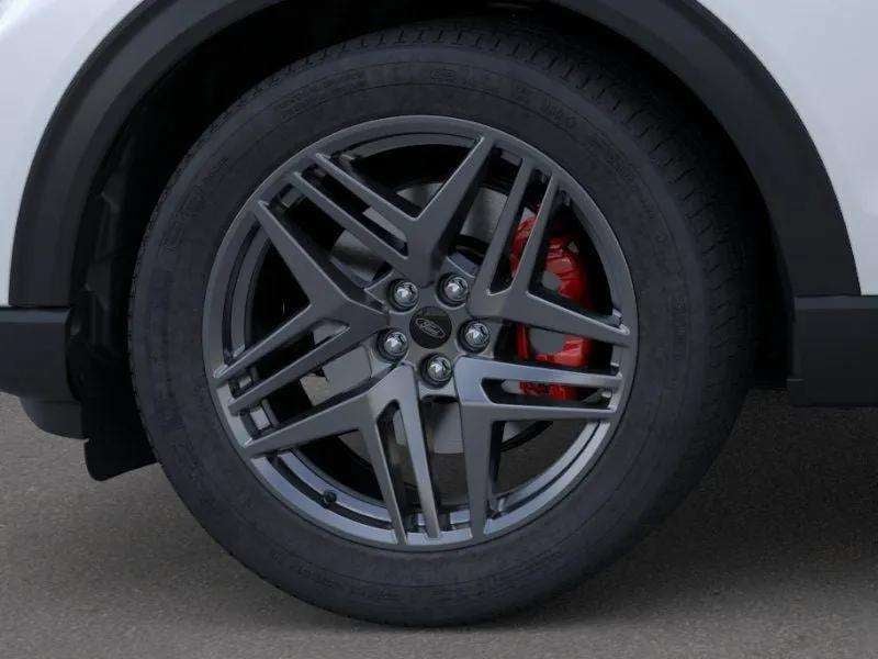 2026 Ford Explorer - Image 18