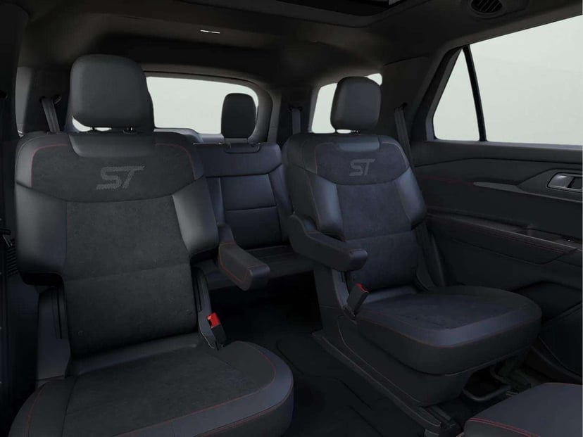 2026 Ford Explorer - Image 12