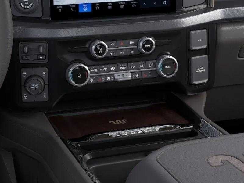2026 Ford F-250SD - Image 15