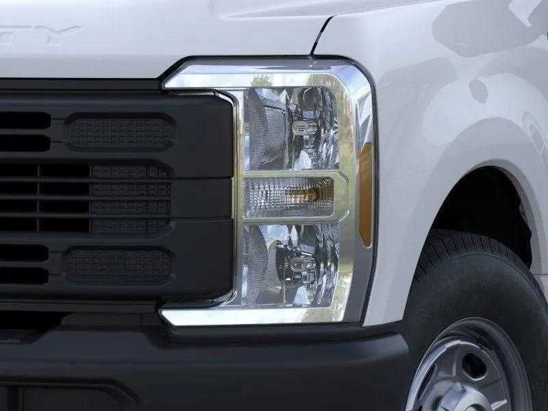 2026 Ford F-250SD - Image 18