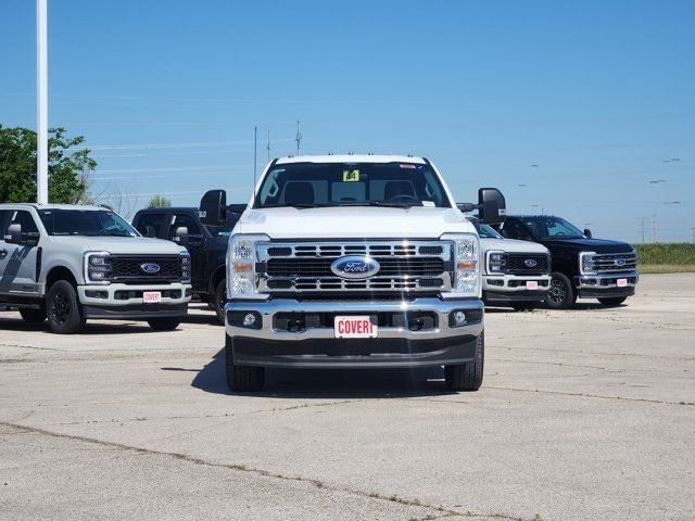 2026 Ford F-350SD - Image 2