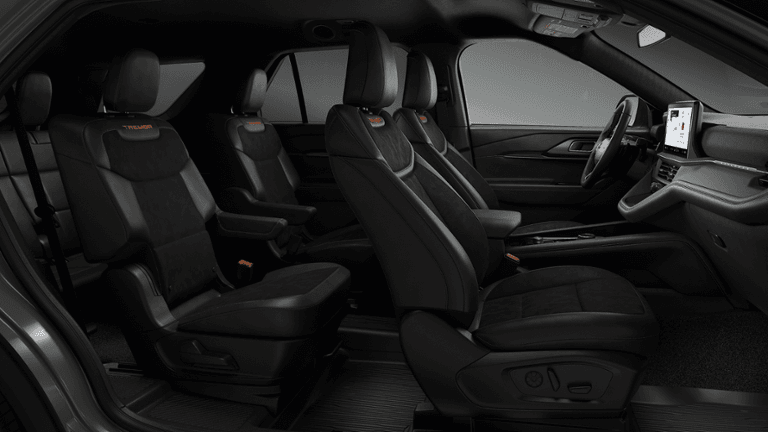 2026 Ford Explorer - Image 28
