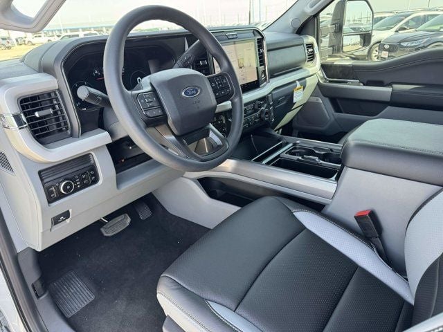 2026 Ford F-250SD - Image 10
