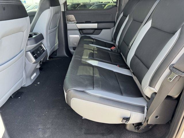 2026 Ford F-250SD - Image 17