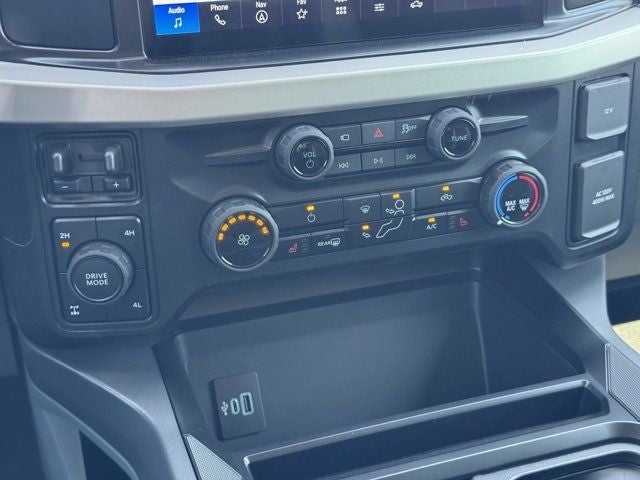 2026 Ford F-250SD - Image 27