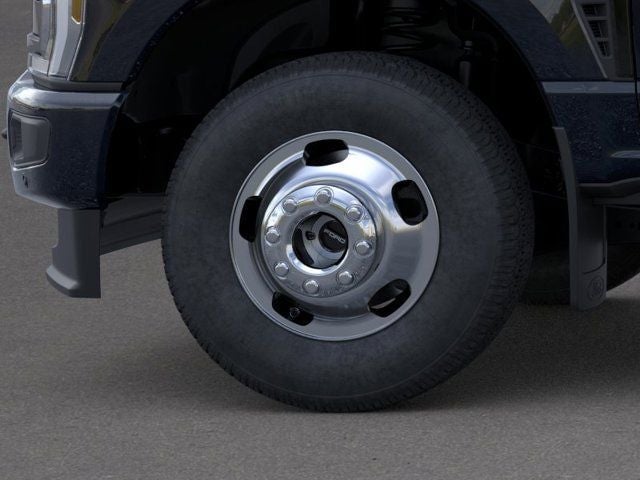 2026 Ford F-350SD - Image 19