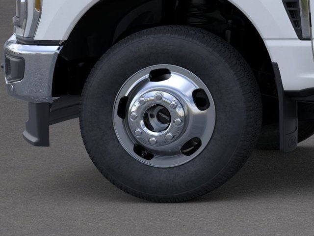 2026 Ford F-350SD - Image 17
