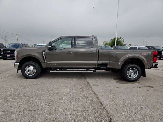 2026 Ford F-350SD - Image 3