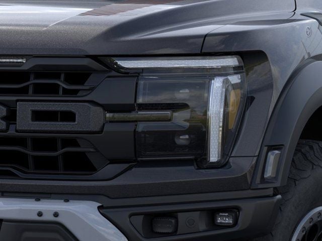 2025 Ford F-150 - Image 18