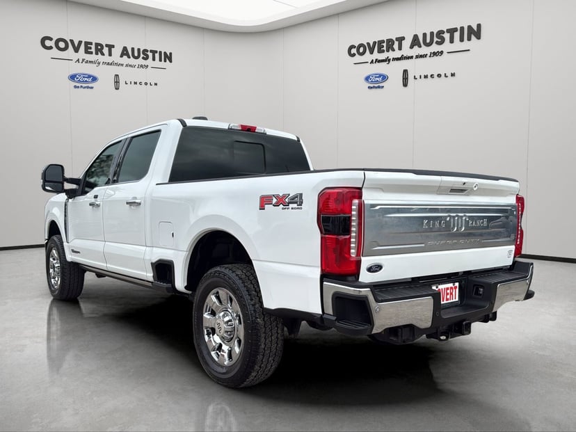 2025 Ford F-250SD - Image 2