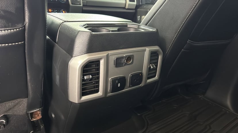 2021 Ford F-350SD - Image 24