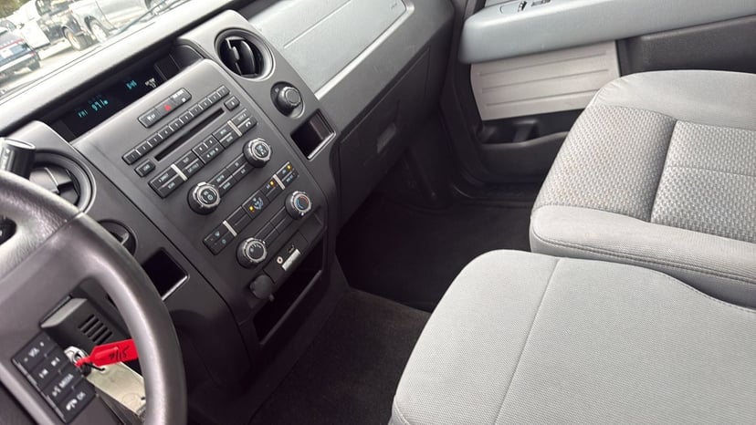 2014 Ford F-150 - Image 20