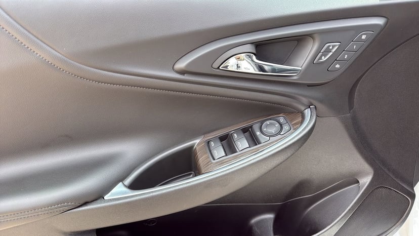 2023 Chevrolet Malibu - Image 9