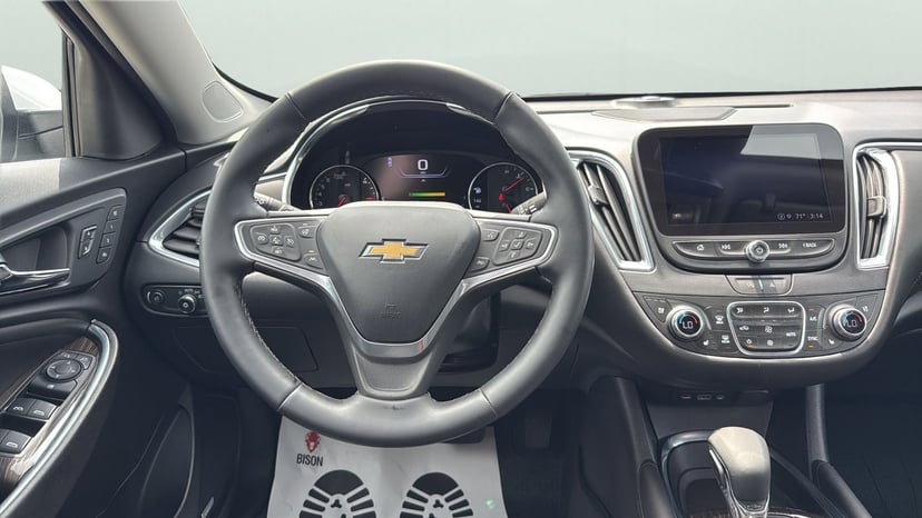 2023 Chevrolet Malibu - Image 10
