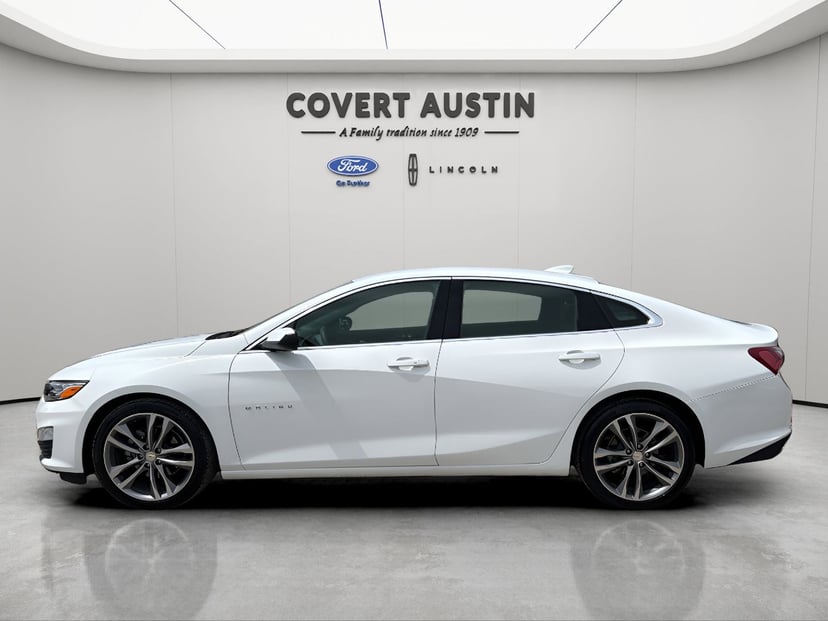2023 Chevrolet Malibu - Image 2