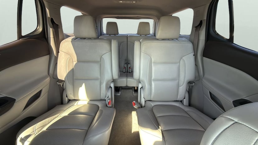 2018 GMC Acadia - Image 18