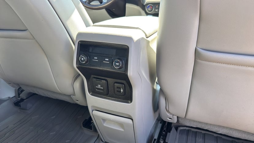 2018 GMC Acadia - Image 20