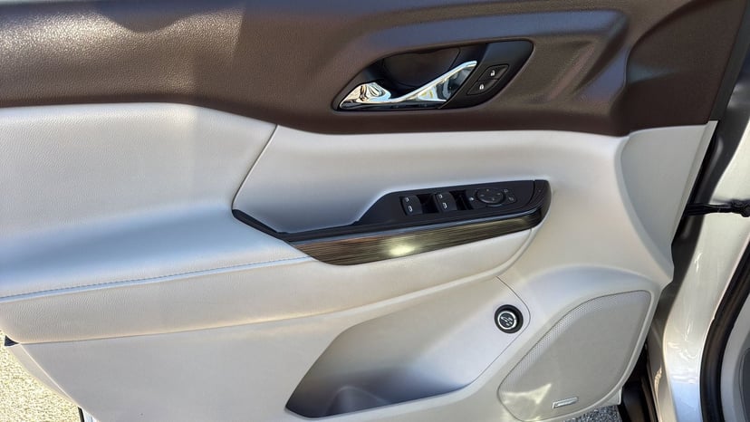 2018 GMC Acadia - Image 4