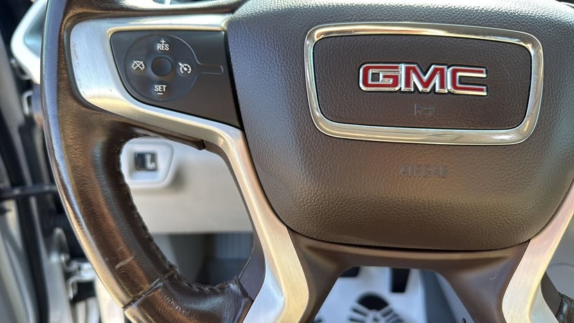 2018 GMC Acadia - Image 9