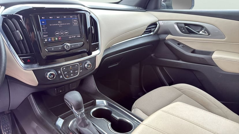 2022 Chevrolet Traverse - Image 18