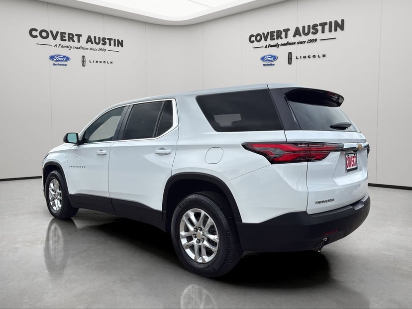 2022 Chevrolet Traverse - Image 2