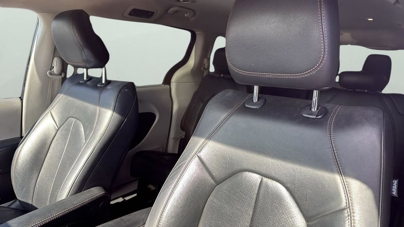 2020 Chrysler Pacifica - Image 10