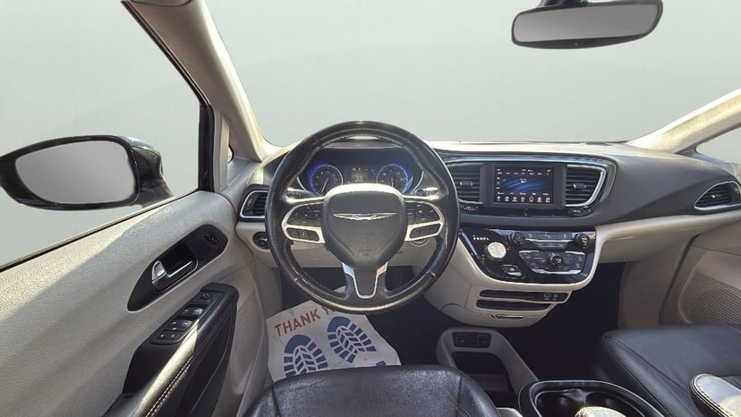 2020 Chrysler Pacifica - Image 13
