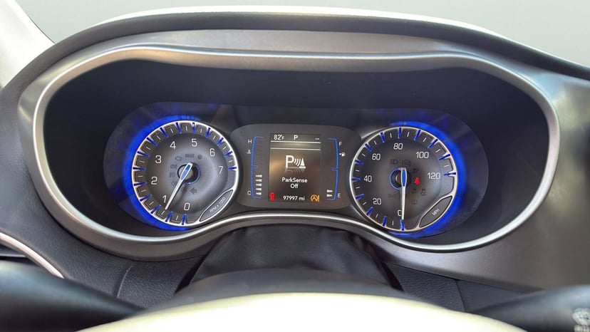 2020 Chrysler Pacifica - Image 14