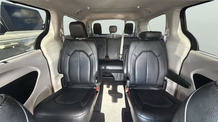 2020 Chrysler Pacifica - Image 26