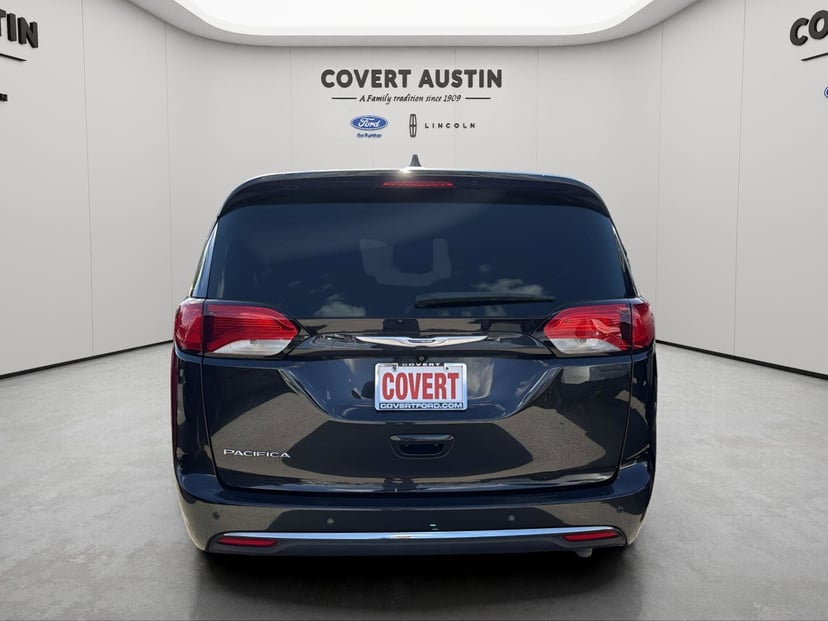 2020 Chrysler Pacifica - Image 4