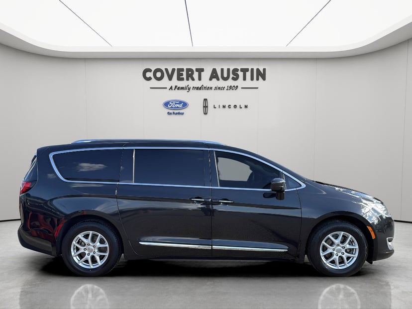 2020 Chrysler Pacifica - Image 6