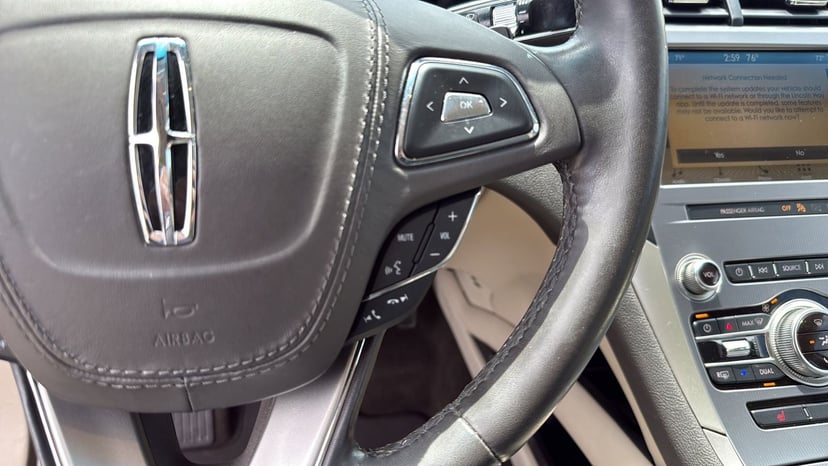 2019 Lincoln MKZ - Image 13
