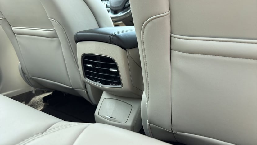 2019 Lincoln MKZ - Image 25