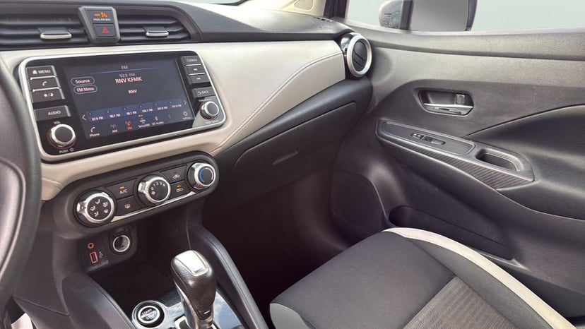 2021 Nissan Versa - Image 12