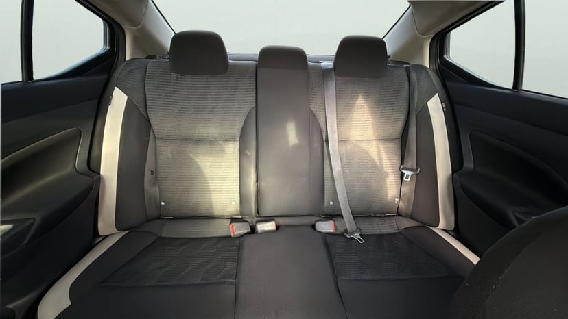 2021 Nissan Versa - Image 18