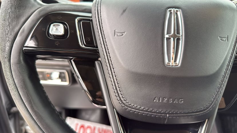 2020 Lincoln Aviator - Image 16