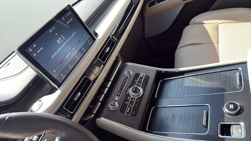 2021 Lincoln Aviator - Image 20